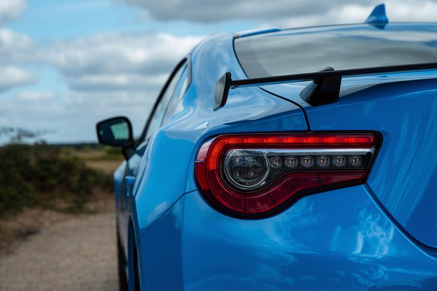 Детали экстерьера Toyota GT 86 Blue Edition 2018 года  (UK) (фото 25 из 40)